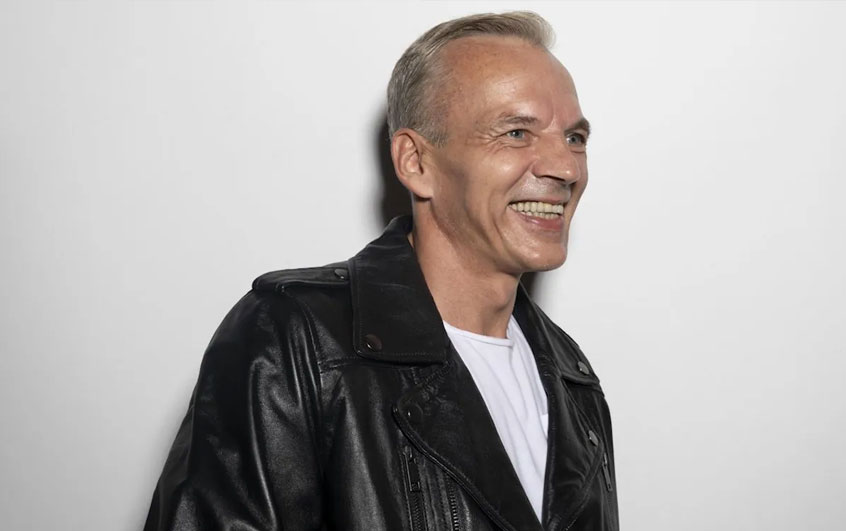 استایل با کت چرم مردانه